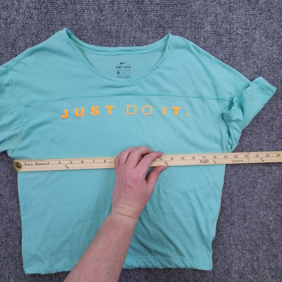 Nike Dri-Fit Just Do It Woman's Medium Light Blue Short Sleeve Crop Tshirt - Picture 5 of 6